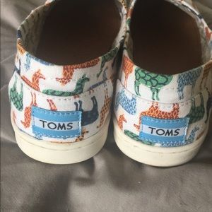 Toms slip ons (llama print)